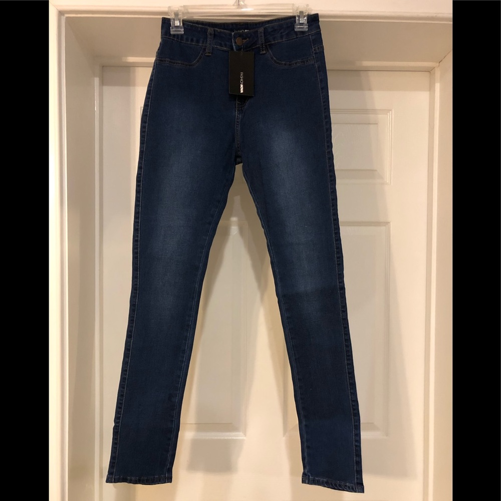 New FashionNova Klum Jeans. Medium Blue. Size 7.